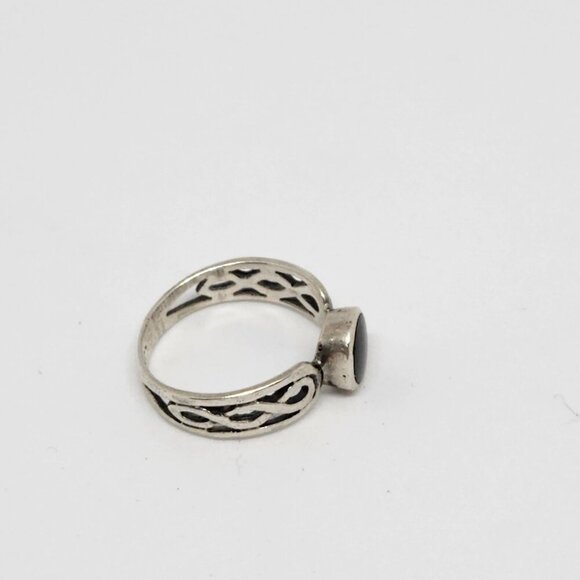 Sterling Silver Ring Braided Pattern w/ Round Black Stone 925 Hallmarked Onyx? - Picture 4 of 7